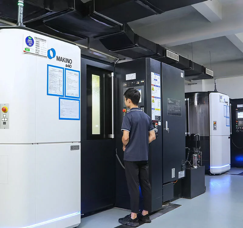 MAKINO 4 Axis CNC Machining Center