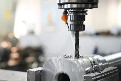 What Are the Differences Between CNC Drilling and CNC Boring?